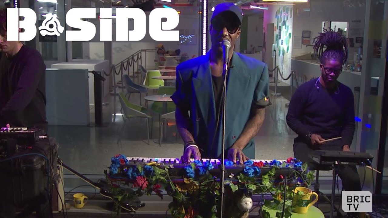 Ang Low | B-Side